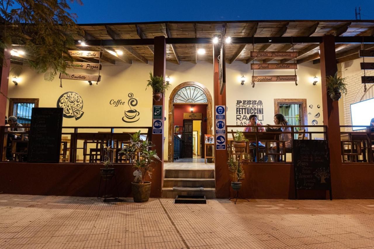 Wild Olive Guest House Ика Экстерьер фото