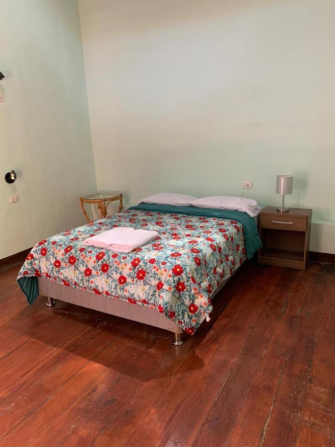 Wild Olive Guest House Ика Экстерьер фото